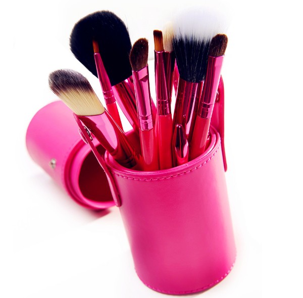 Profesionální sada 12 kosmetických štětců Make-Up s koženým pouzdrem - červená